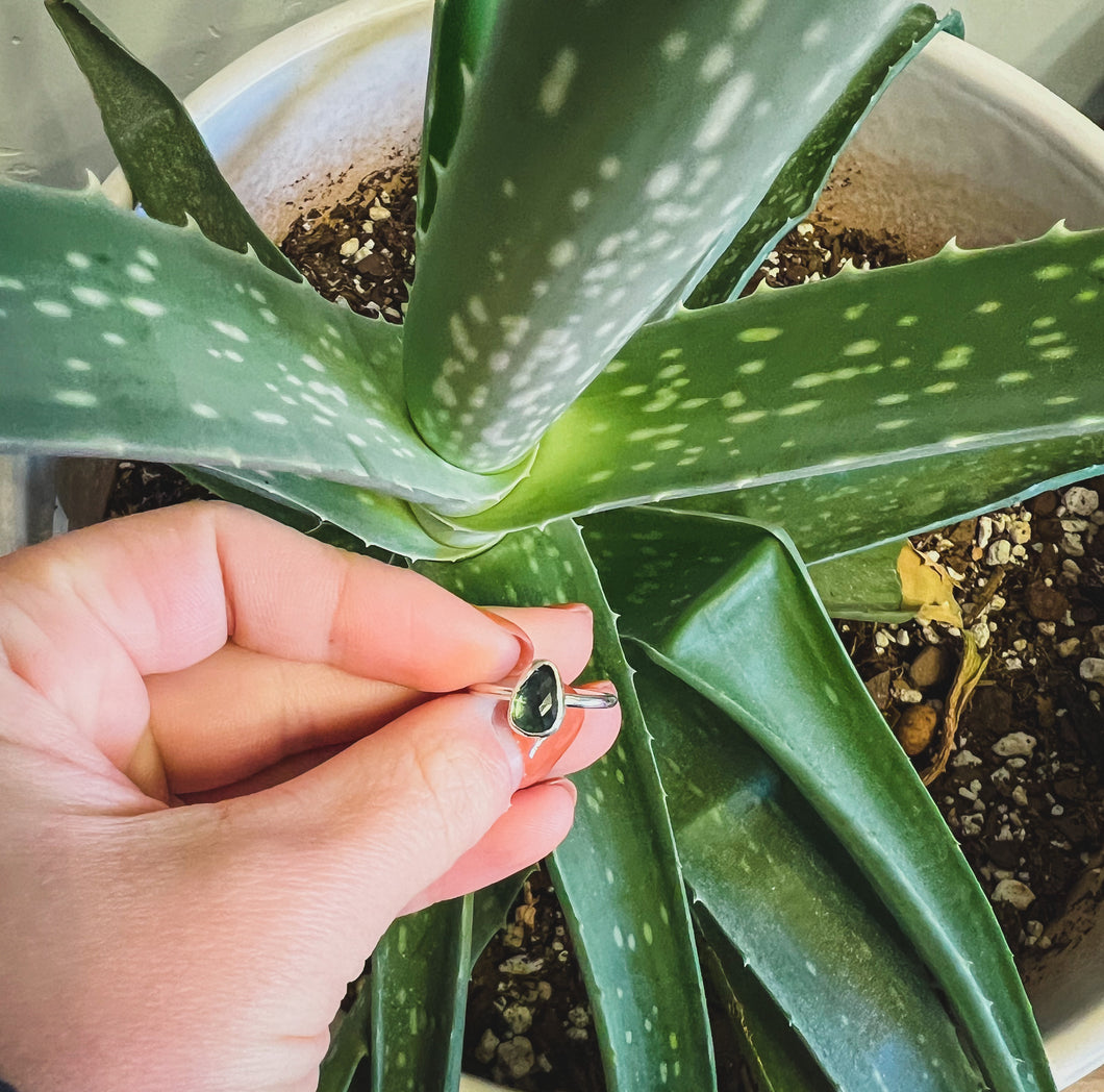 Green Sapphire Ring (size 4.5)