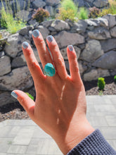 Load image into Gallery viewer, Kingman Turquoise Statement Ring (size 7)
